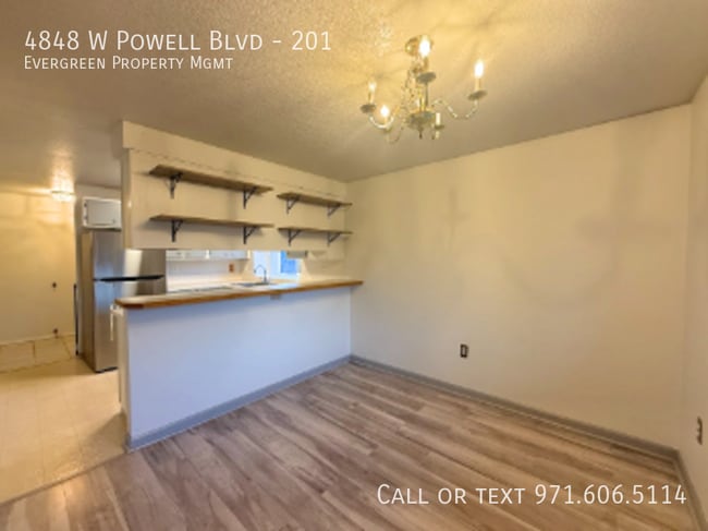 Building Photo - 4848 W Powell Blvd