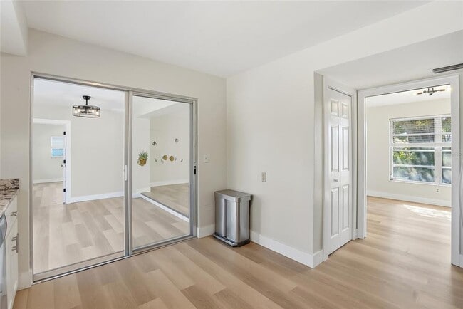 Building Photo - 1801 62nd Terrace S