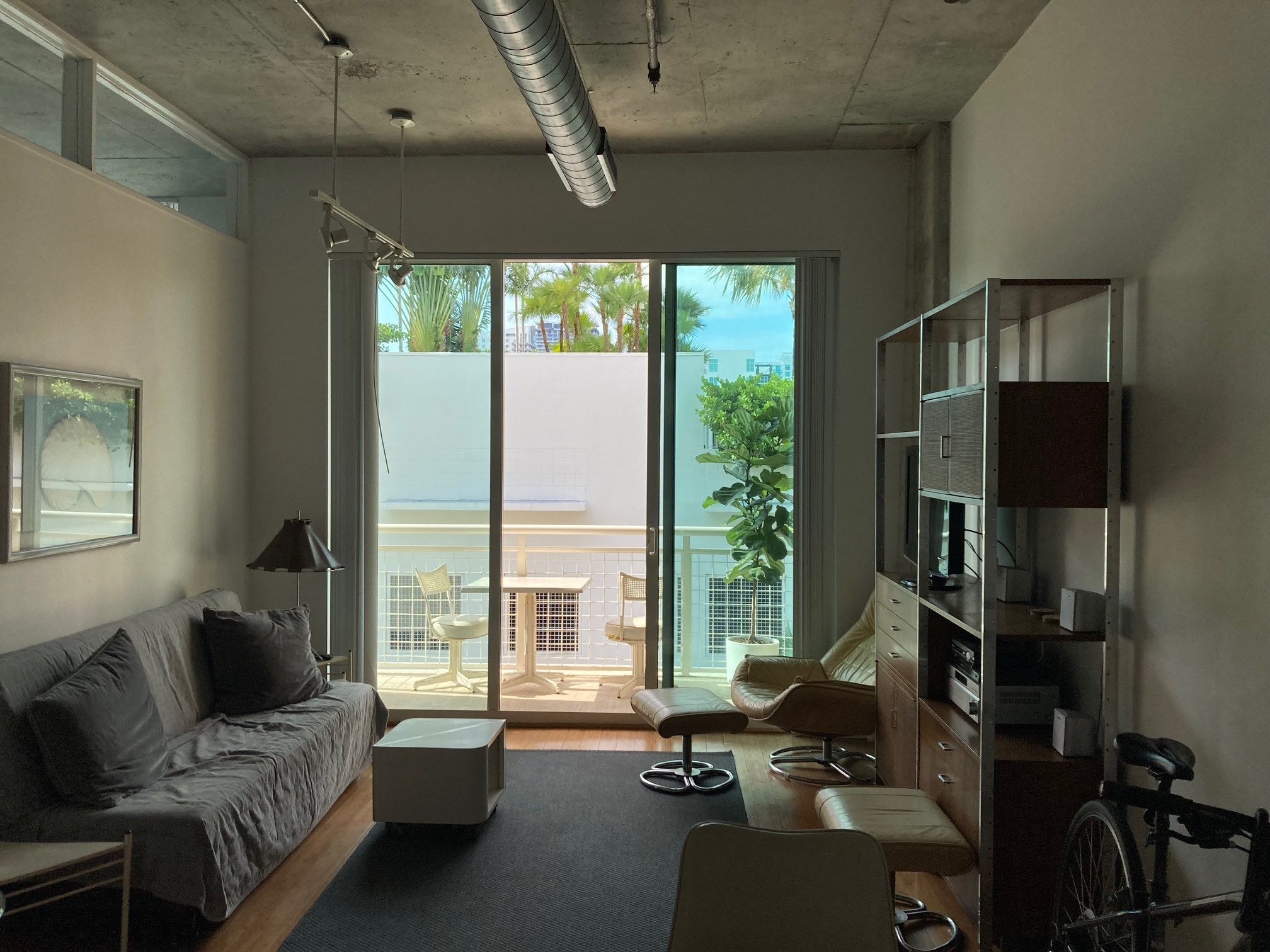 Building Photo - 2001 Biscayne Blvd