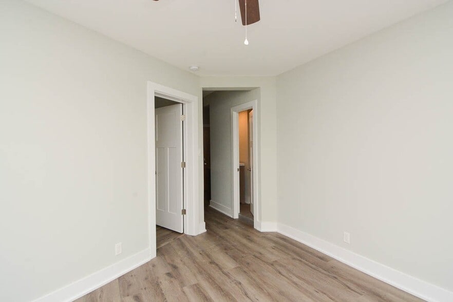 Building Photo - 730 St Johns Ave