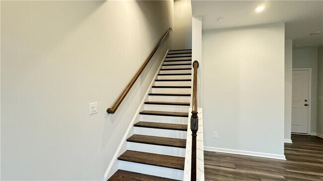 Building Photo - 2278 Whistler Wy NE