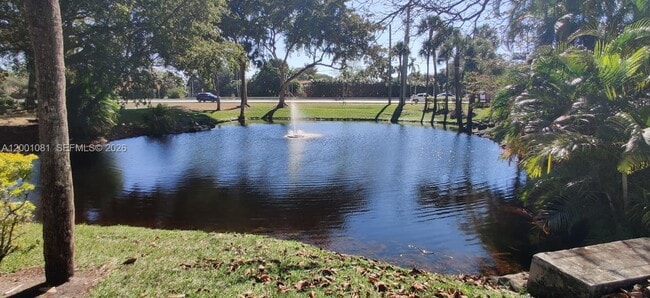 Building Photo - 7959 NW 41 Ct