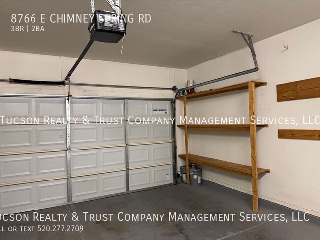 Building Photo - 8766 E Chimney Spring Dr