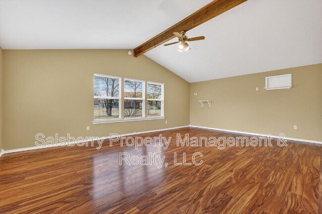 Building Photo - 1305 Elizabeth Blvd