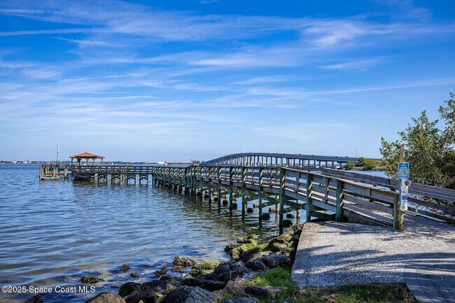 Building Photo - 1865 Kendall Pointe Pl