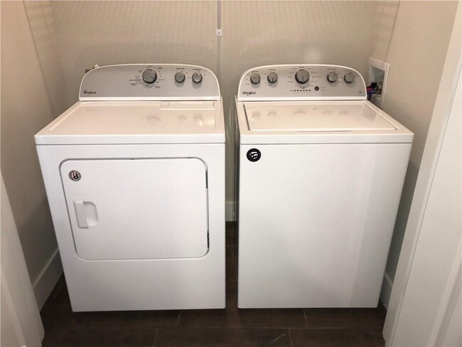 Building Photo - 7608 Har-Ber Ave