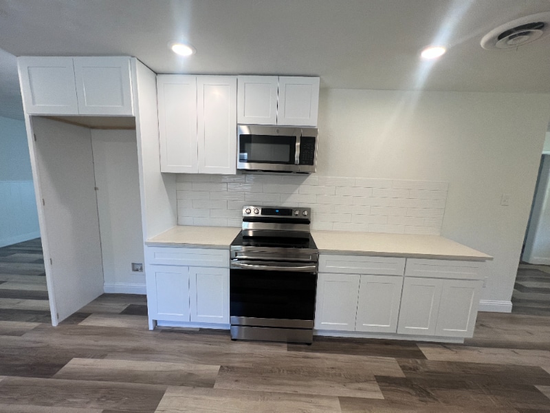 Building Photo - 1501 W Chestnut St