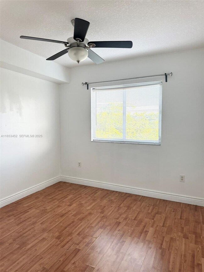 Building Photo - 11060 SW 196th St