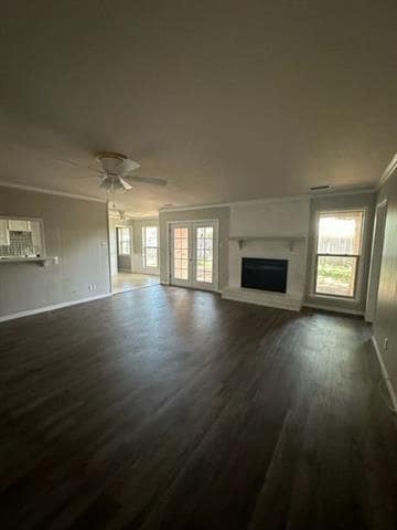 Building Photo - 5 Lawrence Cir