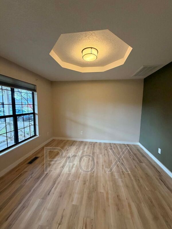 Building Photo - 2809 N Chandler Ave