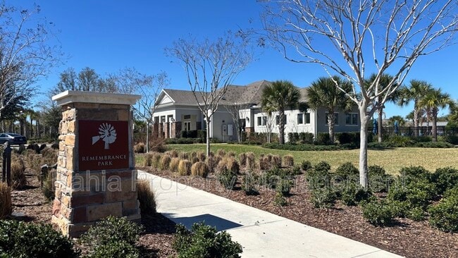 Building Photo - 1820 Red Canyon Dr