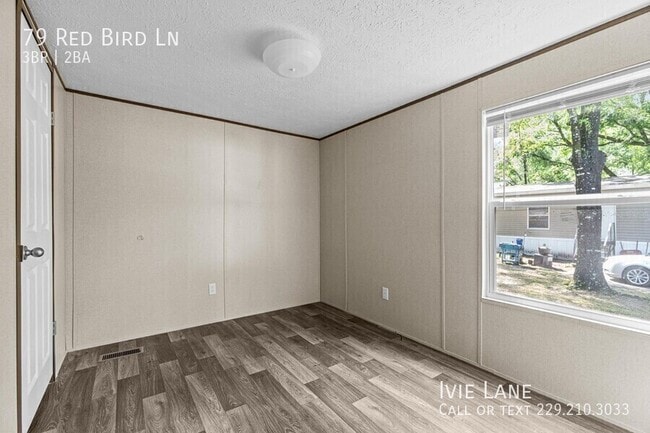 Building Photo - 79 Red Bird Ln-