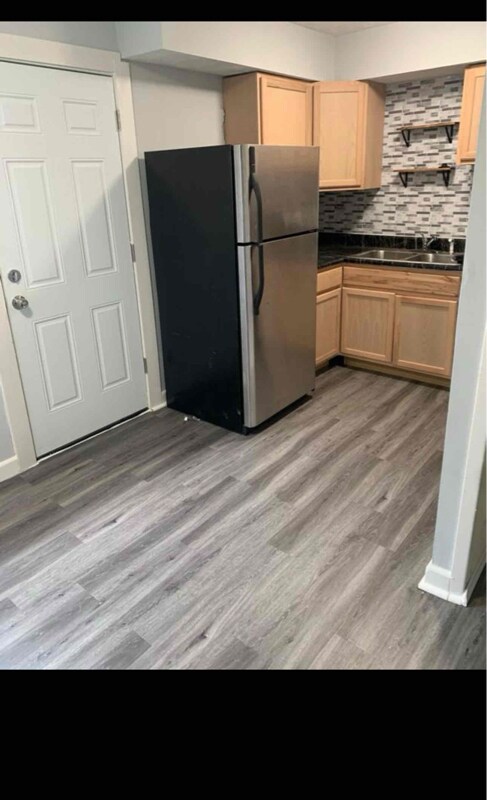 Building Photo - 1596 Harvester Ln