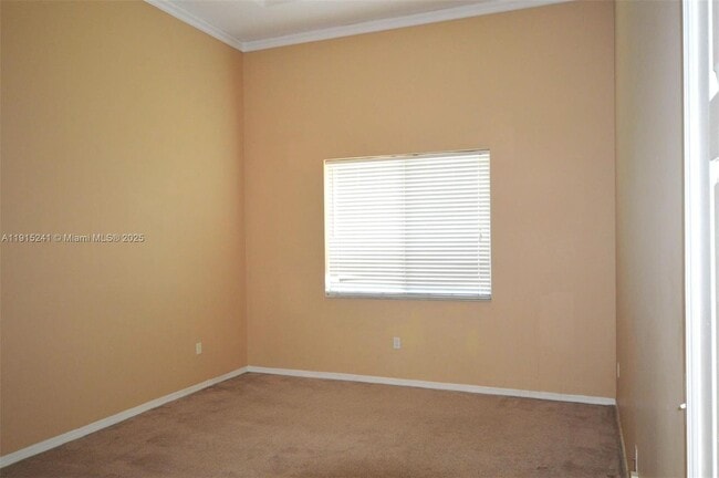 Building Photo - 2202 SE 17th Ave