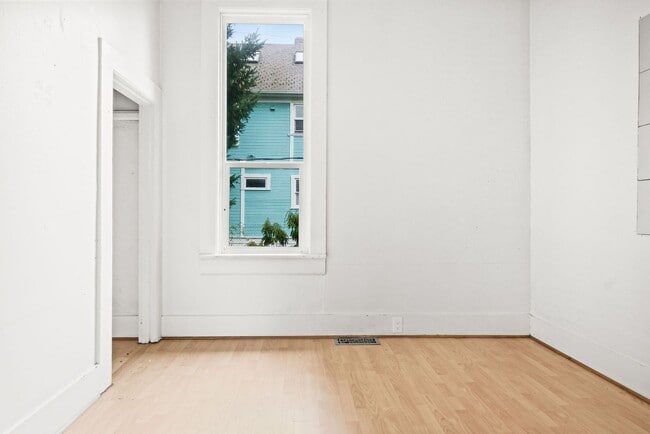 Building Photo - 70 NE Tillamook St