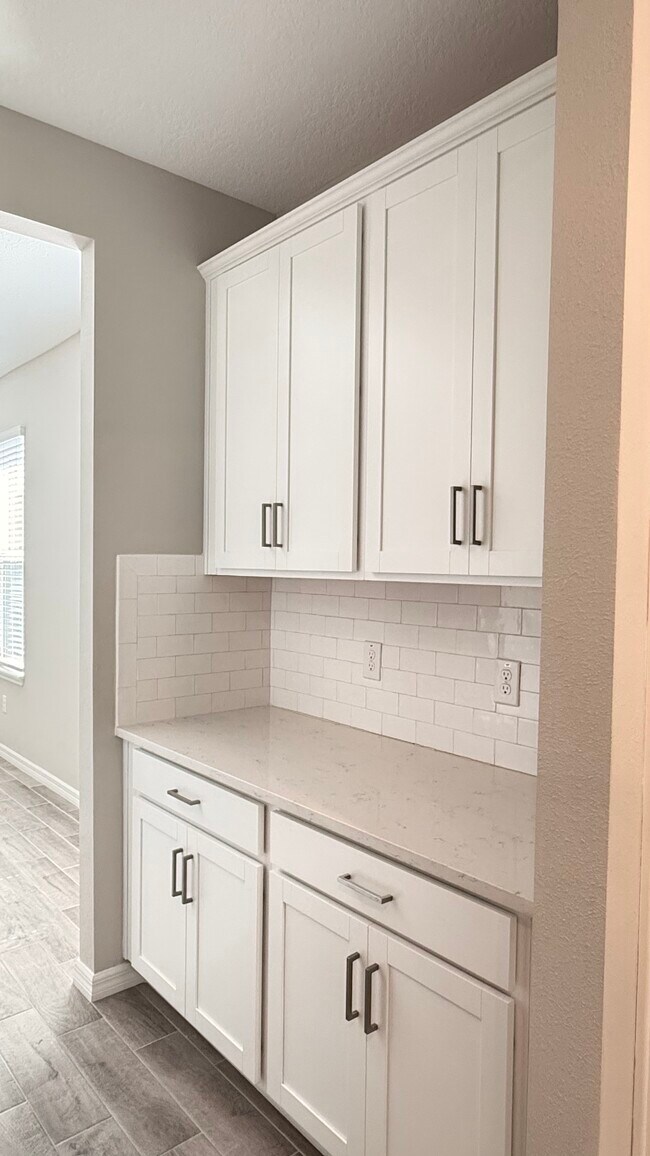 Building Photo - 5911 Fieldmoor Ct