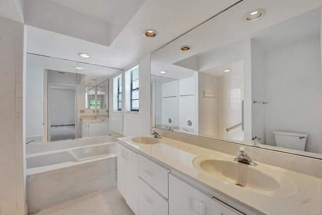 Building Photo - 8578 Eagle Run Dr