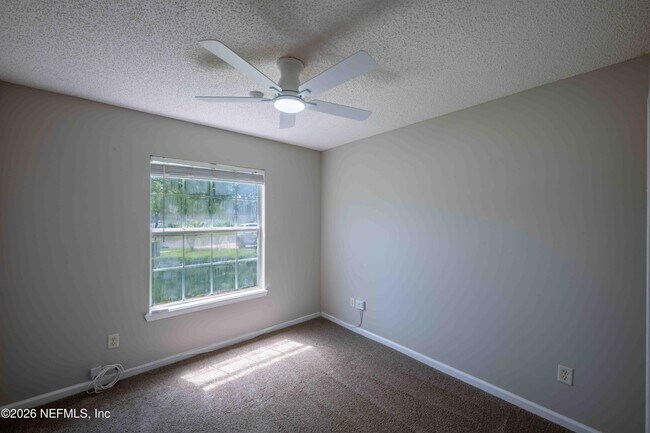 Building Photo - 570 Manship Dr