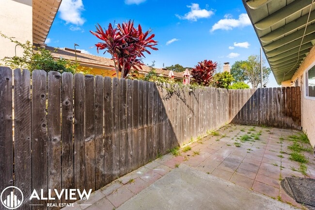 Building Photo - 16651 Tunstall Ln