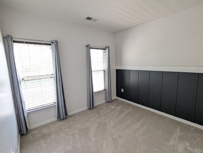 Building Photo - Impeccably maintained SFH in Clarksburg re...