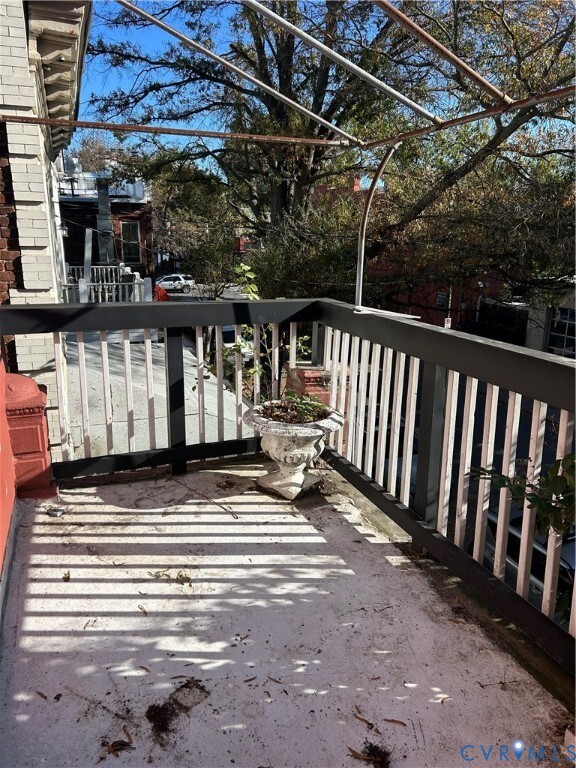 Building Photo - 6 S Addison St