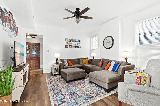 Building Photo - Spacious Home in the Heart of Clifton