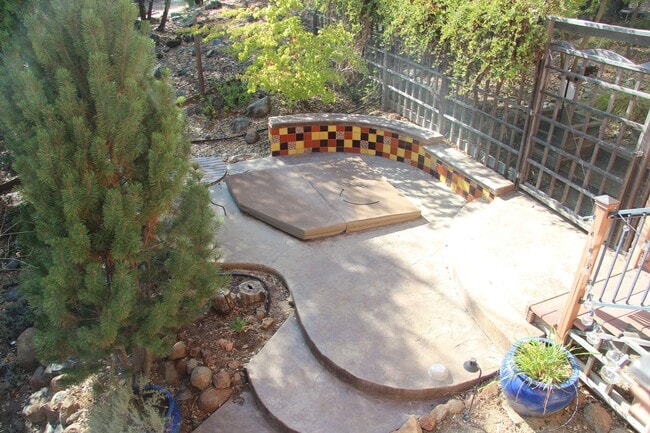 Building Photo - Amazing Apple Valley Home