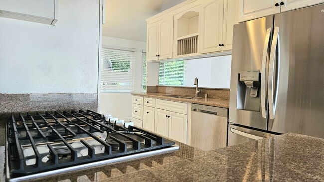 Building Photo - Mid Century Modern - 4 Bedroom Carlton Terrace Pool Home