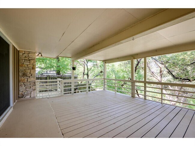Building Photo - 6100 Mountainclimb Dr