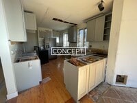 Building Photo - 54 Lawn St