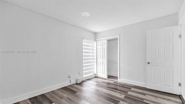 Building Photo - 11421 SW 84th St