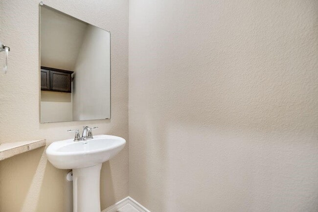 Building Photo - 10129 Leander Pl