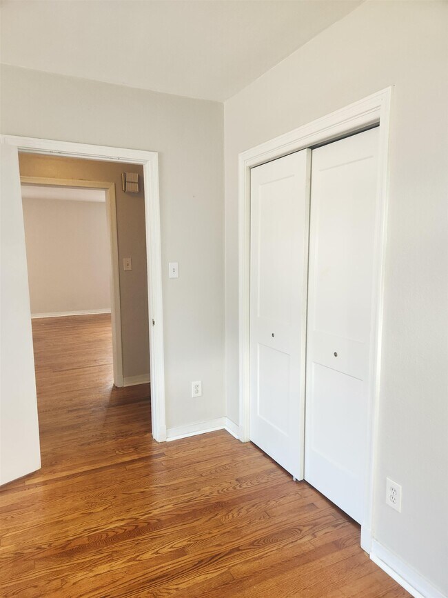 Building Photo - 55 Riberia St