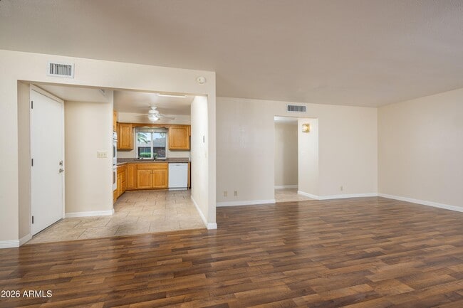 Building Photo - 4613 E Escondido Ave