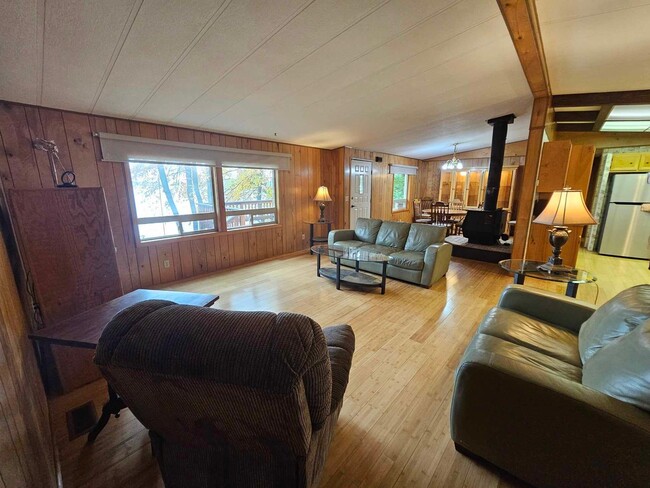 Building Photo - Lake front on Kings Point-Winter Rental Only Available September 1st through End of May 2026