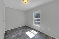 Building Photo - 3 Bedroom/ 2 Bath Home in DeFuniak Springs