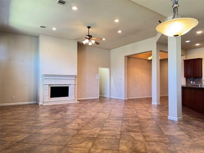 Building Photo - 27926 Barberry Banks Ln