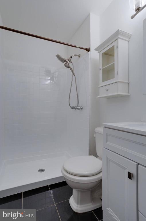 Building Photo - 8122 Truro Ct