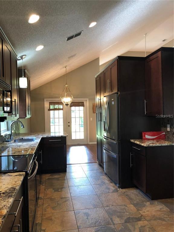 Building Photo - 3840 Heritage Oaks Ct