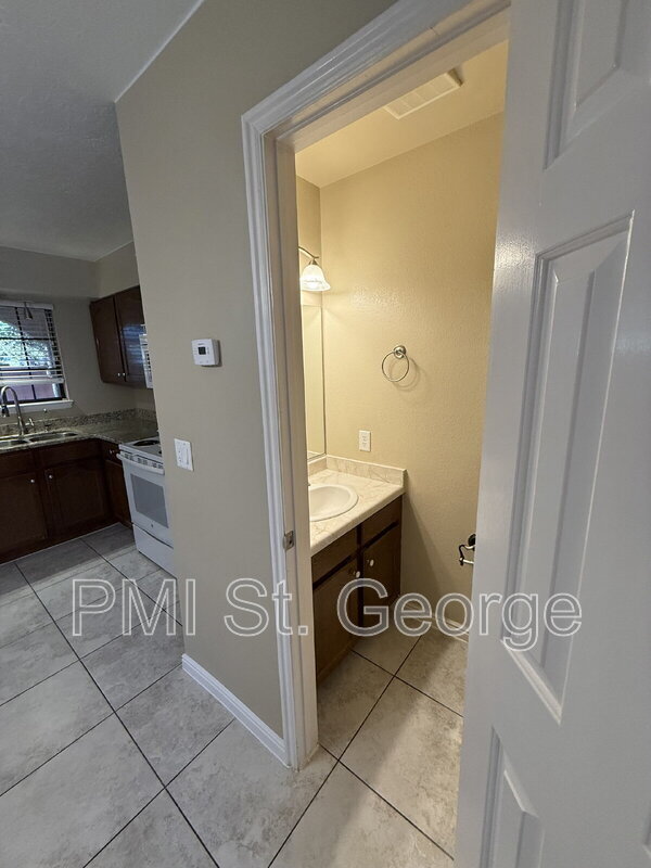 Building Photo - 2154 W 70 S