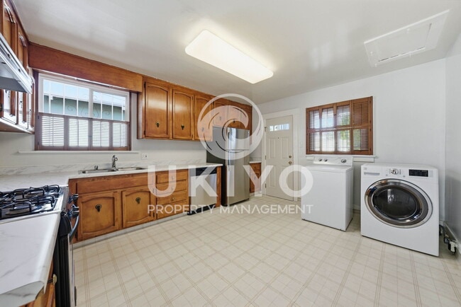 Building Photo - 2955 California St