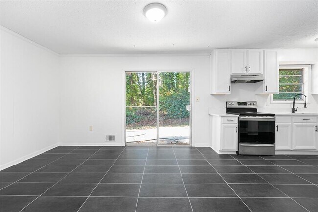 Building Photo - 5726 Southwick Ct SW