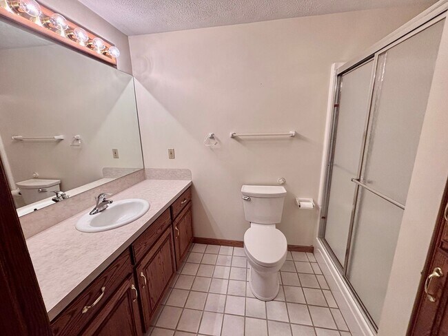 Building Photo - 16306 Lafayette Ave