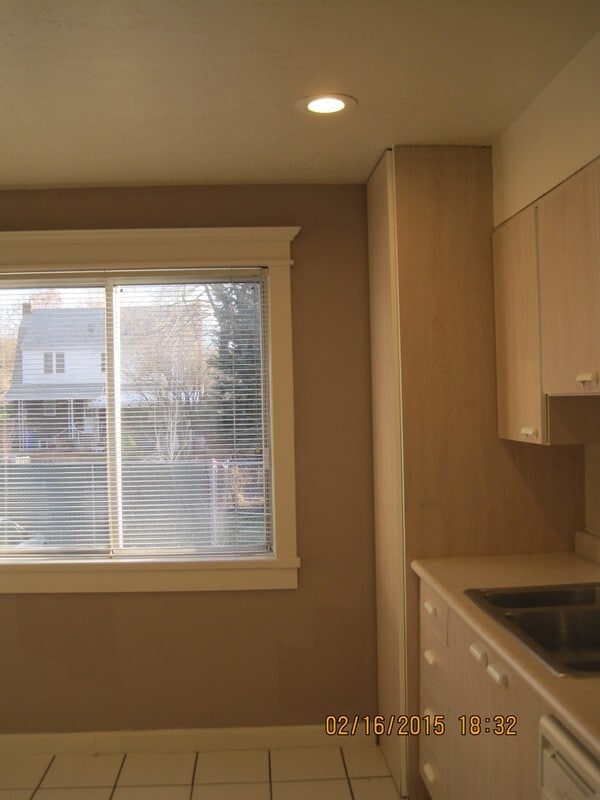 Building Photo - 165 W 200 N
