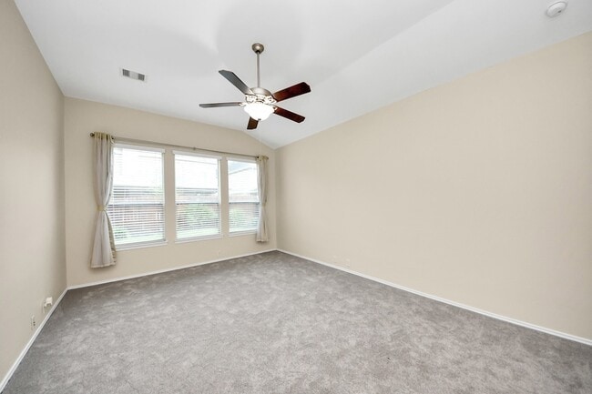 Building Photo - 6003 Baileys Run Ln