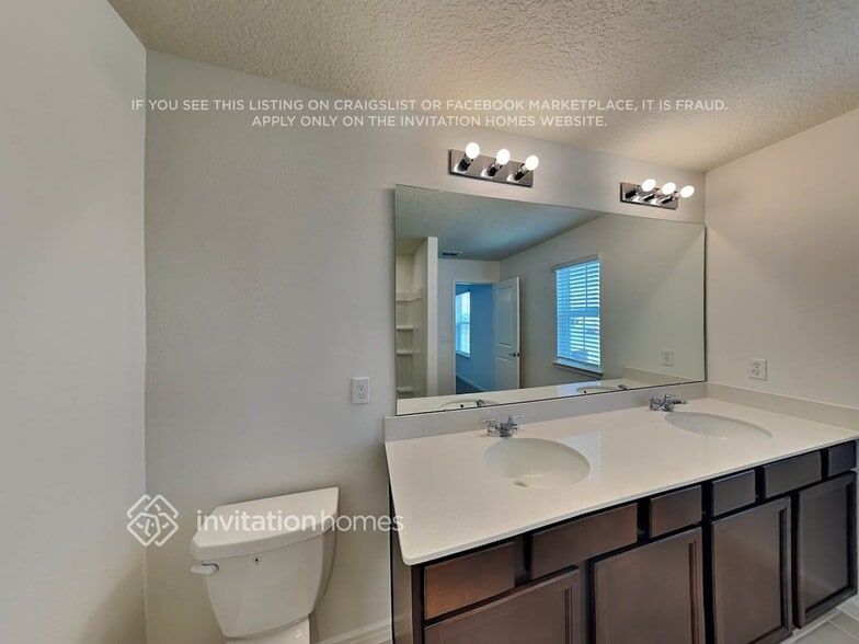 Building Photo - 1891 Tohoqua Blvd