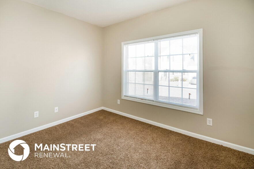 Building Photo - 8139 Green Garden Dr