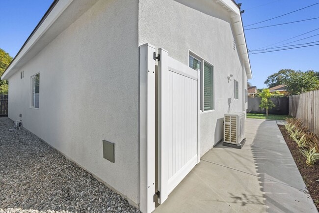 Building Photo - Showing Times: Every Mondays & Wednesdays 3:30PM - 4:30PM  & Every Saturdays 1:30PM - 2:30PM