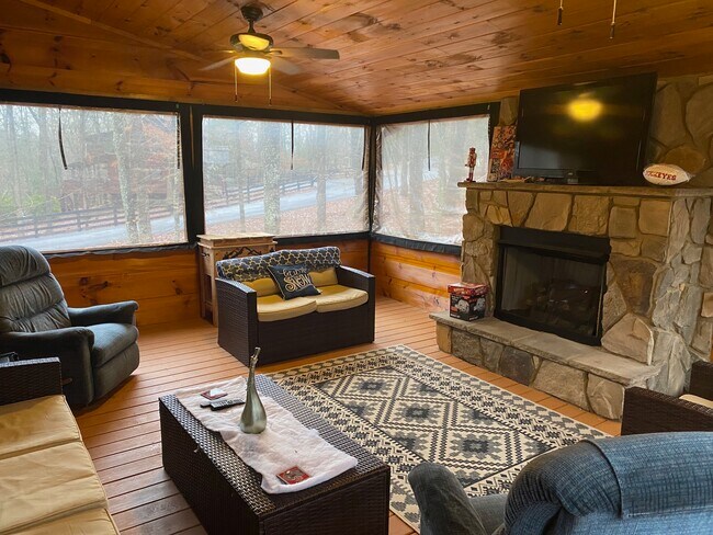 Building Photo - 88 Steelaway Ln