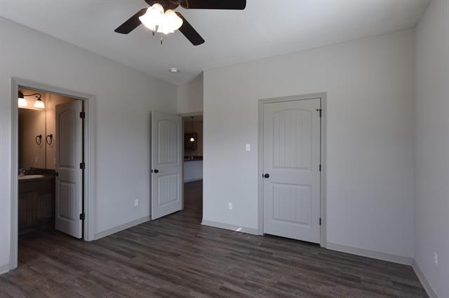 Building Photo - 101 Capps St